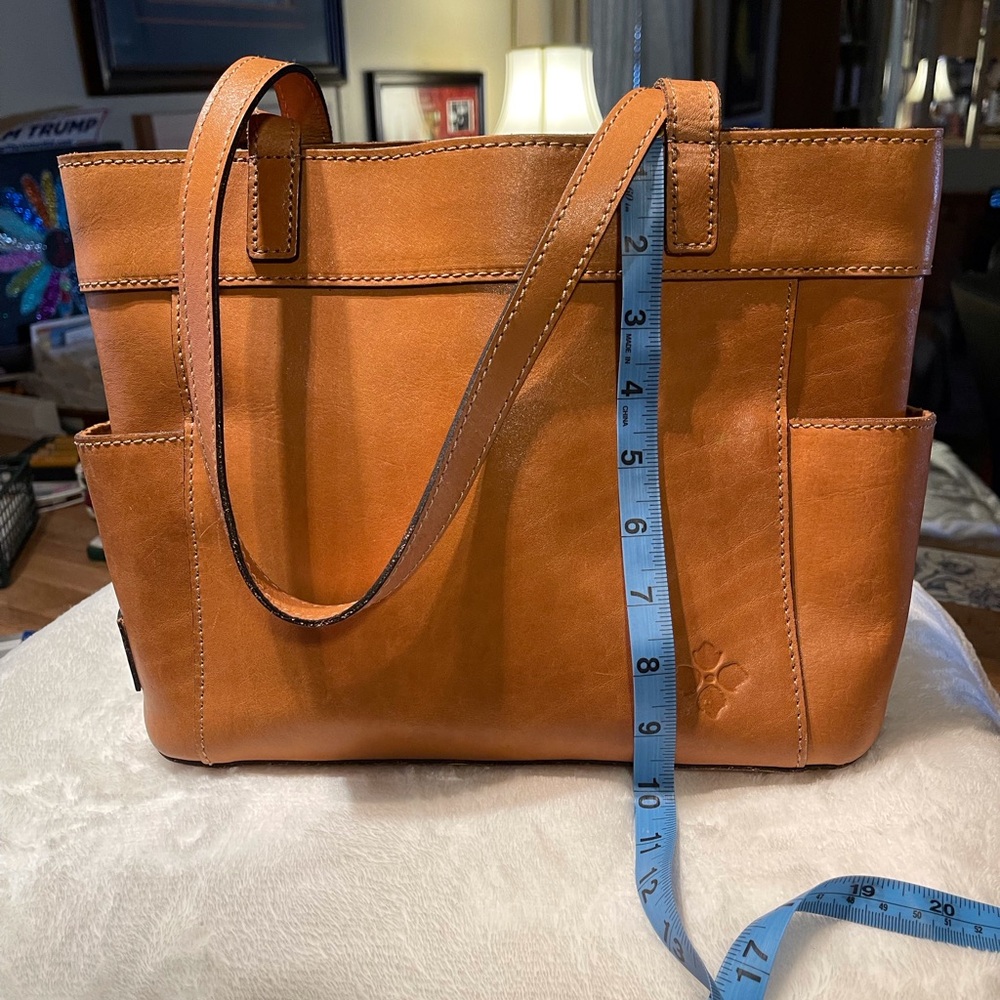 Patricia Nash Shoulder Bag - Picture 4 of 13